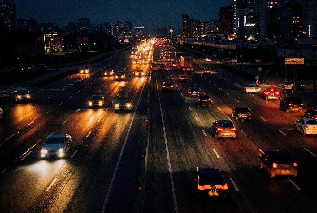 viajar seguro por la noche